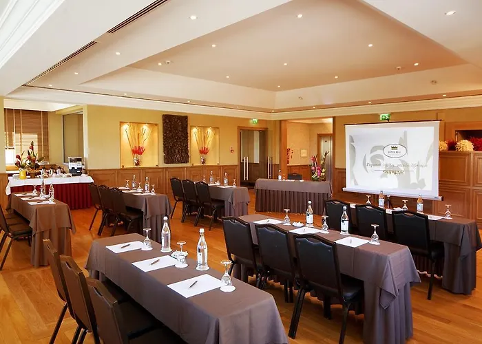 ريال أويراس 4* Paço de Arcos