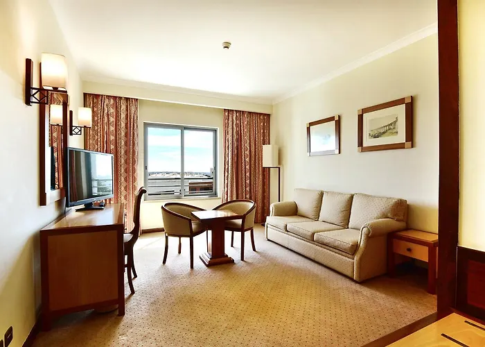 ريال أويراس فندق Paço de Arcos